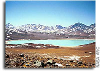 NASA Scientists to Study Lake's Primitive Life to Learn About Mars
