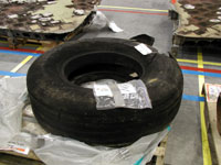 Right main landing gear tire