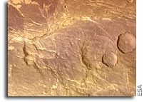 Mars Express Images: Claritas Fossae tectonic region on Mars 