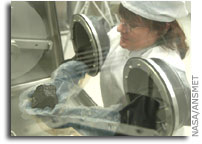 Antarctic meteorites: Chip off the red planet