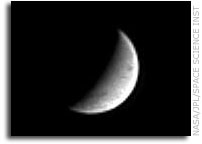 NASA Cassini Image: Saturn's Snowball, Enceladus