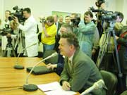 640x480 (89693 bytes)
