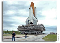 NASA Returns Shuttle Discovery to Vehicle Assembly Building