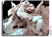NASA STS-114 Mission Status Report #13 - 1 August 2005 - 7:00 pm CDT