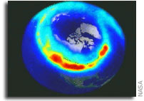 NASA Study Finds Earth's Auroras Are Not Mirror Images