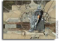 IKONOS Satellite Photo Advisory: Satellite Image of�Space Shuttle Discovery