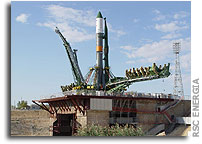Progress M-54 Spacecraft Moved to Launch Pad at Baikonur Cosmodrome
