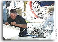 NASA STS-121 Mission Status Report #14