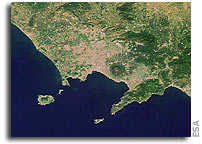 Renewed volcanic activity at the Phlegrean Fields tracked by Envisat