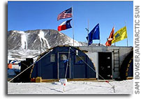 Scientists go online to educate public about Antarctica
