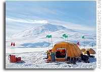 Dress rehearsal: Fieldwork to prepare for major project in 2011-12 makes milestone, discovery