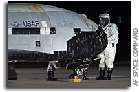 X-37B Orbital Test Vehicle lands at Vandenberg AFB (with video)