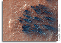 MRO HiRISE Mars Image: Aerosols in the Air