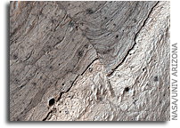 Image: Faults in Ius Chasmaes  on Mars