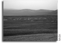 Photos: NASA Opportunity Rover Update: Past 20-Mile Mark As it Nears Large Crater 