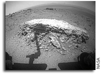 Photos: NASA Mars Rover Opportunity Studies Rocks on Crater Rim