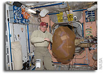 Photo: How Things Are Stored on the ISS