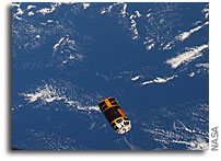 Photo: Farewell to Kounotori2 H-II Transfer Vehicle (HTV2)