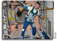Photo: Dressing for Dirty Work Aboard the International Space Station