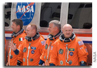 NASA To Work Issue Over the Weekend and Targets Monday for Launch of Endeavour