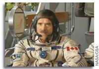 Chris Hadfield Signs-off on his final Soyuz Qualification Exam