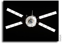 NASA Astronomers Compare Meteors to Spacecraft Re-entry
